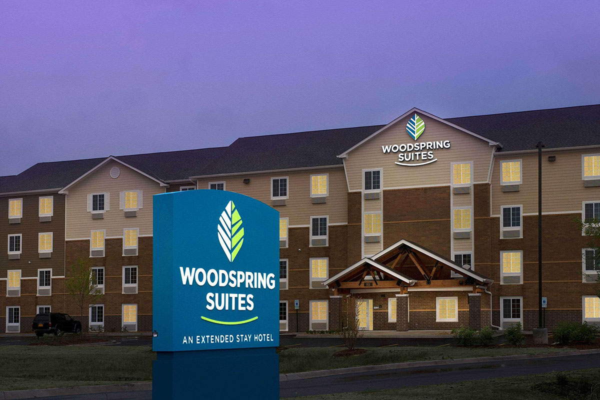 Featured image for "WoodSpring Suites Chicago Darien"